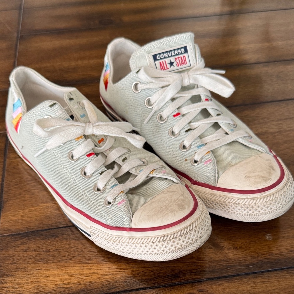Converse women’s 8 - light blue with Colorful Accents